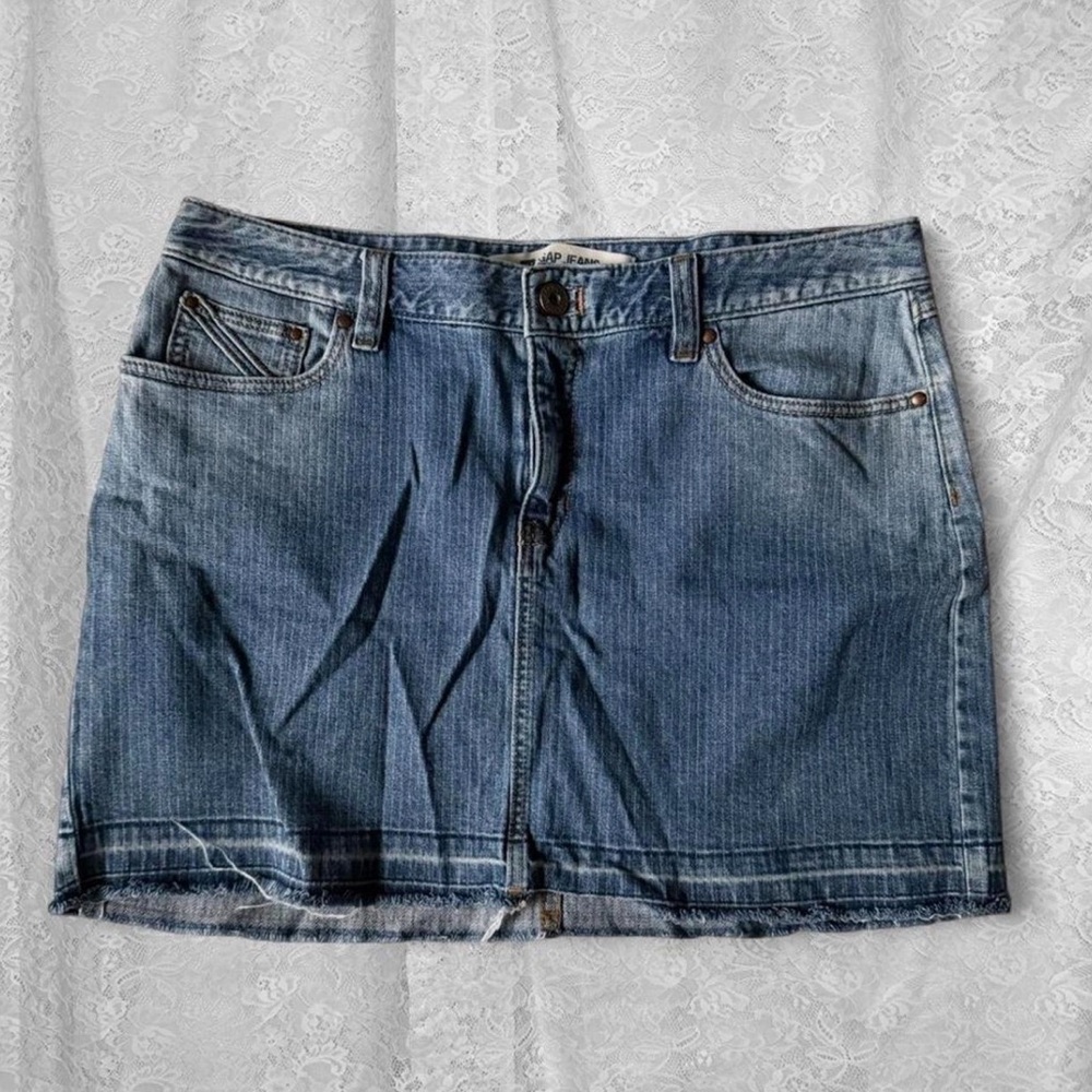 Y2K Gap denim mini skirt